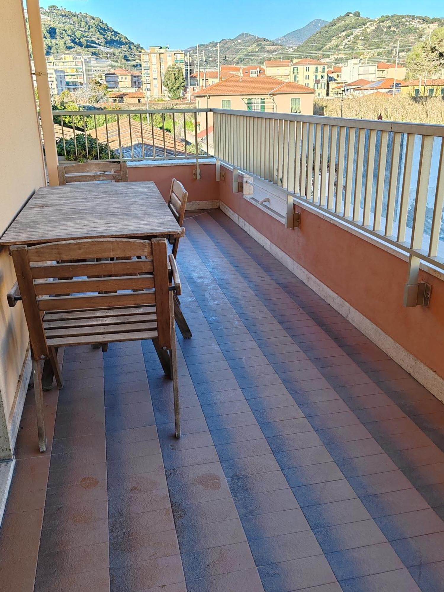 Relax Al Mare Apartment Vallecrosia Exterior photo